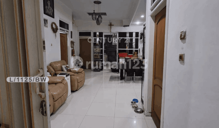 Rumah Siap Huni Nyaman Strategis di Taman Holis Indah Bandung