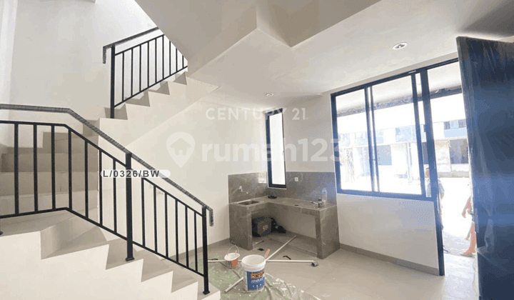 Comfortable 2-Story House Strategically Located in Pasadena Hills PIK 2 Tangerang