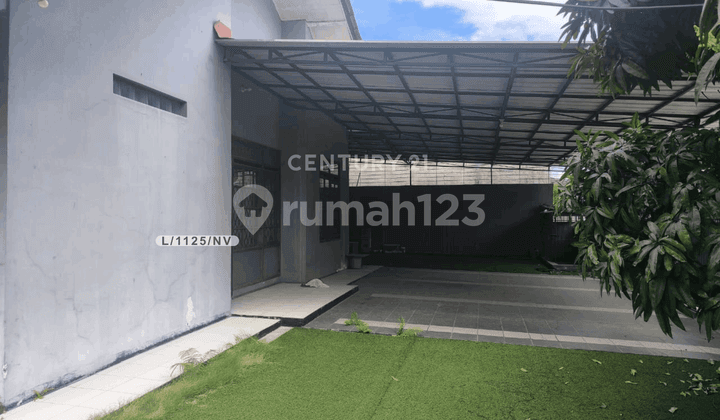 Rumah Hoek Mainroad Lokasi Bagus di Taman Kopo Indah 2 Bandung