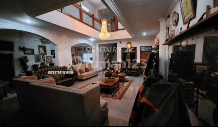 Rumah 3 Lantai Siap Huni dan Nyaman di Mainroad Limbangan Garut