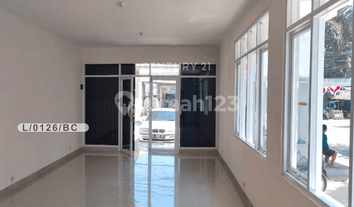 Ruko 2 Lantai Cocok untuk Usaha Strategis di Ciwastra Bandung