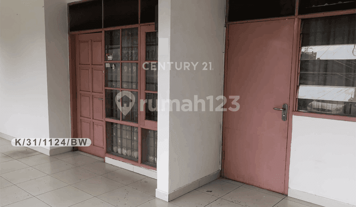 Rumah Hadap Barat SHM Siap Huni di Jalan Kopo Permai 3 Bandung