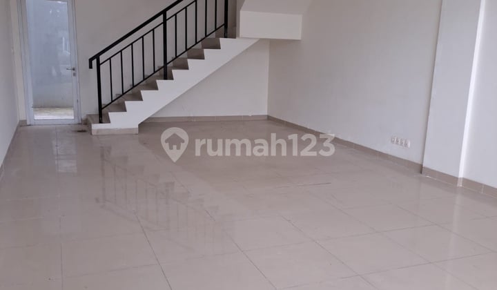 Disewakan Ruko 3 Lantai Rendeng di Magna Summarecon Bandung