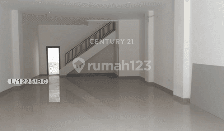 Ruko 2 Lantai Siap Pakai Lokasi Strategis Ciwastra Kota Bandung