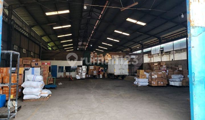 Gudang Besar Harga Tanah Di Raya Tanjungsari, Sukomanunggal, Surabaya