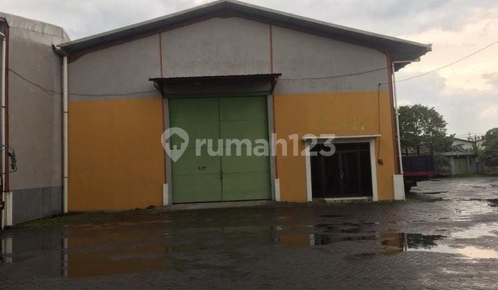Gudang 2 Jadi 1 di Kompleks Pergudangan Meiko, Sidoarjo Gudang 2 Jadi 1 di Kompleks Pergudangan Meiko, Sidoarjo