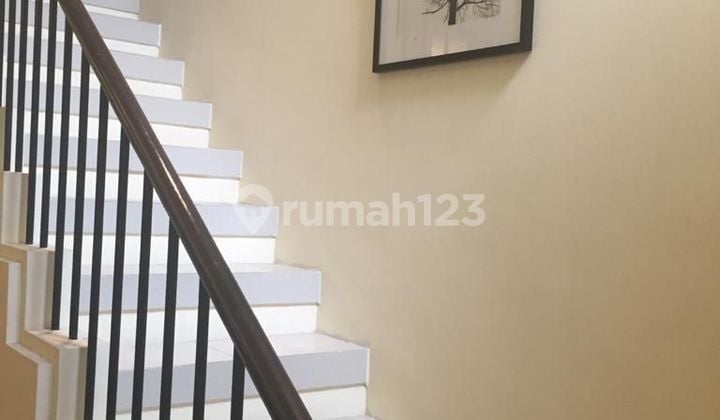 Rumah Minimalis Siap Huni di di Moca Verbana, Dian Istana