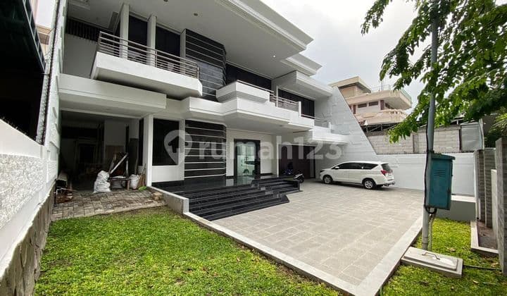 Rumah Siap Huni Minimalis Modern di Jl. Argopuro, Sby Pusat
