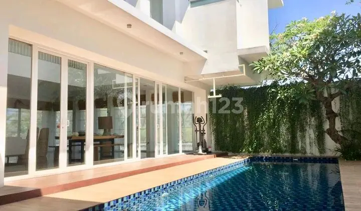 Rumah Modern Minimalis di Raya Bukit Golf International, Citraland