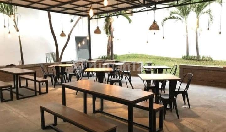 Bangunan Usaha di Raya Kapuas, Surabaya Pusat