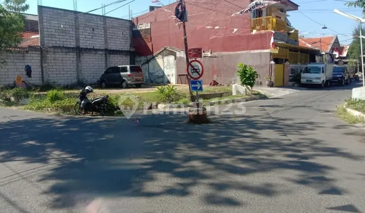 Land parcel in West Darmo Baru, Surabaya Suitable for Boarding Houses