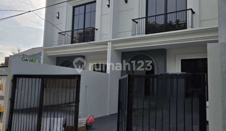 Dijual Rumah di Jl.Penyelesaian Tomang, Meruya Utara, Kec.Kembangan, Jakarta Barat
