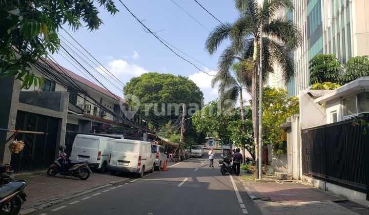 Turun Harga, Dijual Cepat Rumah di Jl.Kramat, Kenari, Kecamatan Senen, Jakarta Pusat