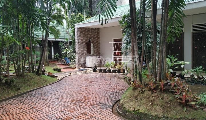 For Sale House on Jl. Kh Hasyim Ashari, Petojo Utara, Gambir, Central Jakarta