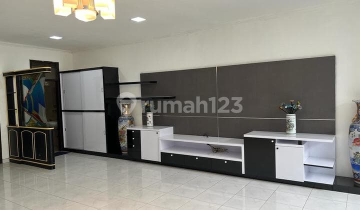 Rumah Cantik Furnished 2 Lantai Siap Huni Strategis Dekat Akses Tol Pasirkoja