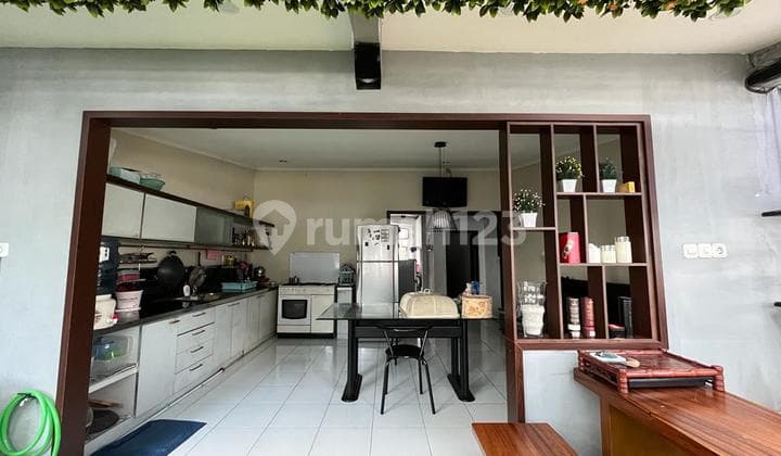 Dijual ruko yang sangat langka di Komplek bumi kopo kencana bandung, ruko yang siap huni banget karena sudah dengan furniture nya lengkap