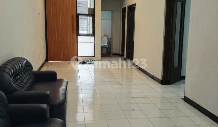 Rumah Pusat Kota Siap Huni Jl. Karapitan Bandung Lokasi Strategis