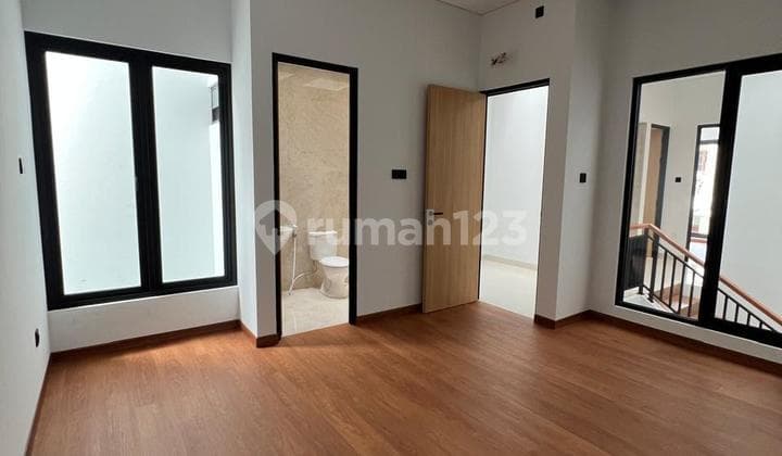 2 Unit Rumah Bagus Cantik Siap Huni Pusat Kota Strategis Pasirluyu Bandung