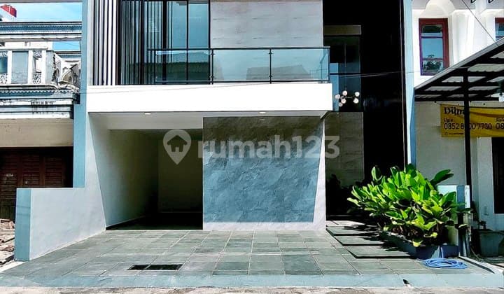 Brand New Cluster 3 Lantai Semi Furnish Pejaten Barat Jakarta Selatan
