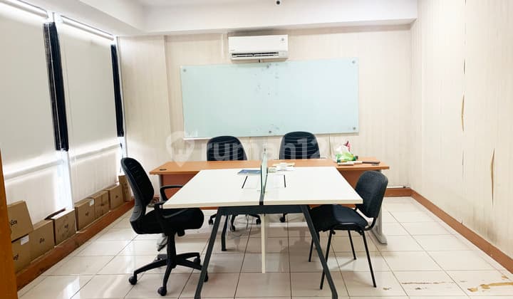 Kios Gandeng Luas 95 M2 di Apartemen Belmont Residence Tower Everest Lantai 2