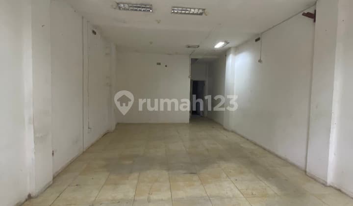 For Rent Warehouse Daan Mogot Near Mall Suitable for Expedition or Online