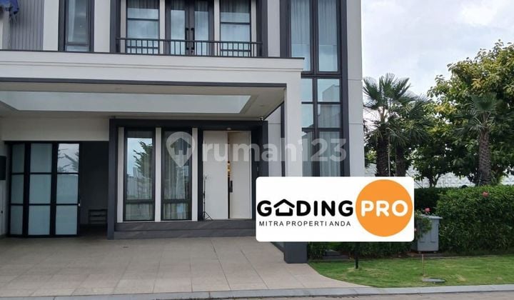 RUMAH MEWAH MODERN AMERICAN CLASSIC DI KOMPLEK EXCLUSIVE DI GADING SERPONG