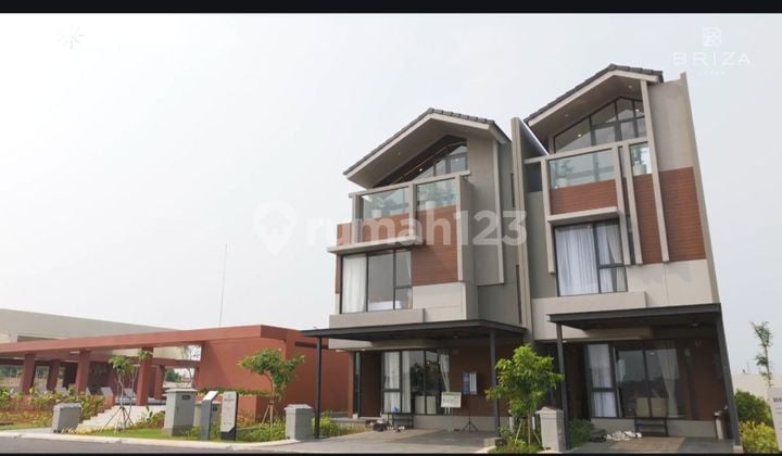 Rumah 2lantai Cantik Dan Bagus Dekat Tol Di Tangerang.