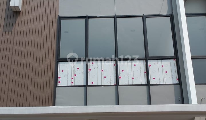 Ruko 3Lantai Siap Pakai Harga Murah di Tangerang