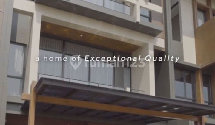 RUMAH MEWAH DAN ELEGAN DEKAT MAL SEKOLAH DI BSD CITY.