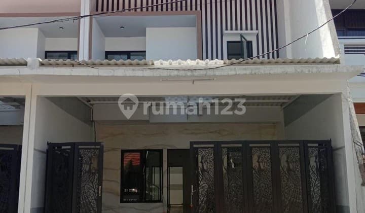 Darmo Permai Cocok untuk Usaha Bangunan Gress Pinggir Jalan Raya