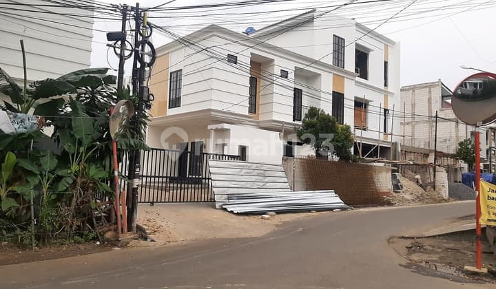 Cluster Area Pancoran Access to Tebet and Gatot Subroto Safe Comfortable