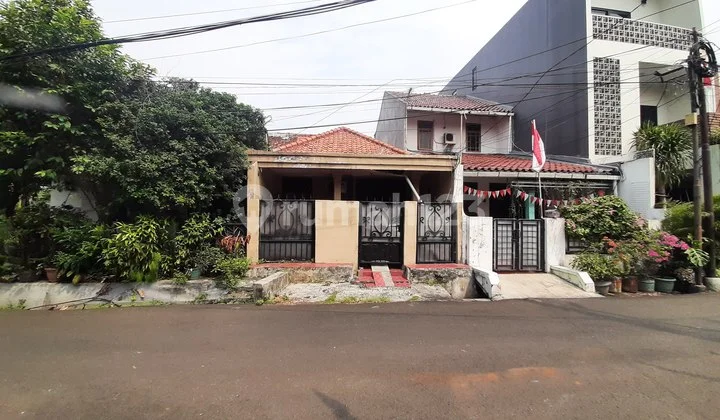 Rumah Lama Hitung Tanah Dalam Kompleks Area Pejaten Pasar Minggu Strategis