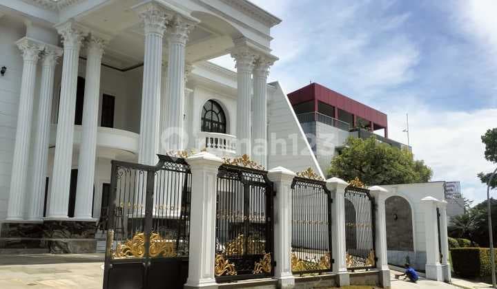 Rumah Sultan Mewah Besh View Gunung Di Kluater Elit Sentul City