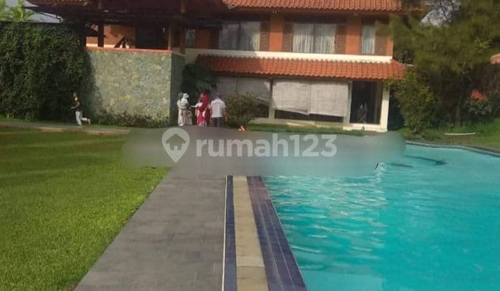 Villa Siap Huni Swimming Pool Lokasi di Area Cisarua.bogor