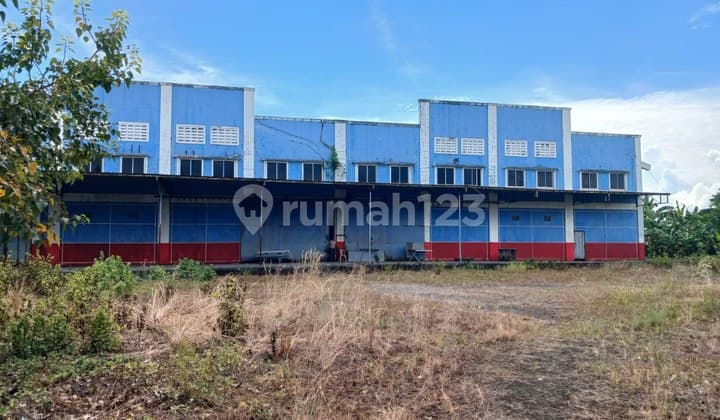 Dijual Gudang di Poros ParangLoe