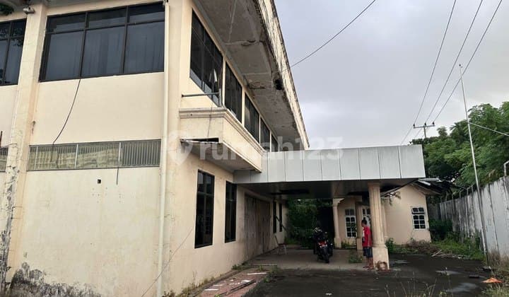 Dijual Gudang Dijalan Sultan Abdullah Raya