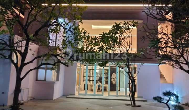 Murah Sewa Rumah Full Furnish Palm Beach Pakuwon City Surabaya Jalan Utama Luar Cluster bisa untuk Kantor