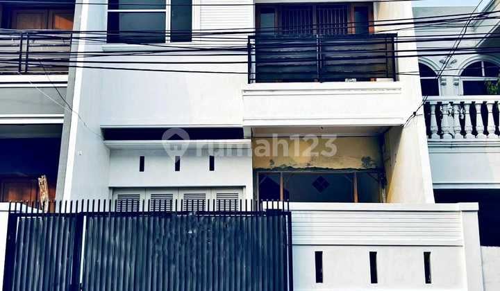 Disewakan Rumah Tomang Rawa Kepa Raya, Jakarta Barat.