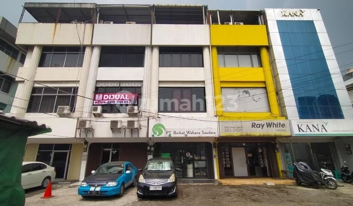 Shop House Price Drop on Jln Tomang Raya, Strategic Location, West Jakarta