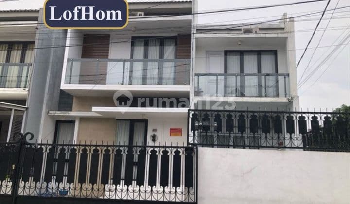Two-Story House Auction in Depok City