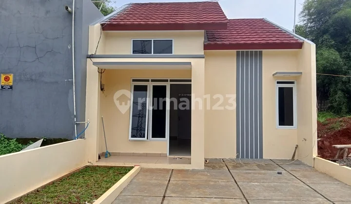 Rumah Bu Jalan 2 Mobil di Depok, Dibawah NJOP Dalam Cluster Rumah Bagus SHM Rumah Bu Jalan 2 Mobil di Depok, Dibawah NJOP Dalam Cluster Rumah Bagus SHM