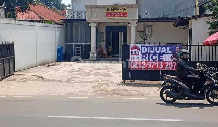 Ay. Dijual Cepat Rumah di Jalan Condet Raya