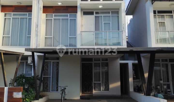 Dijual Rumah di Metland Transyogi Bagus Rapih Siap Huni 2 Lantai
