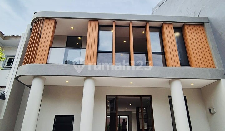 Turun Harga Dijual Cepat Rumah Bagus Siap Huni 2 lt Legenda Wisata