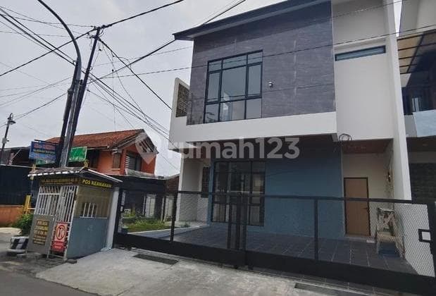 Rumah Baru Dan Lux Di Sayap Buahbatu