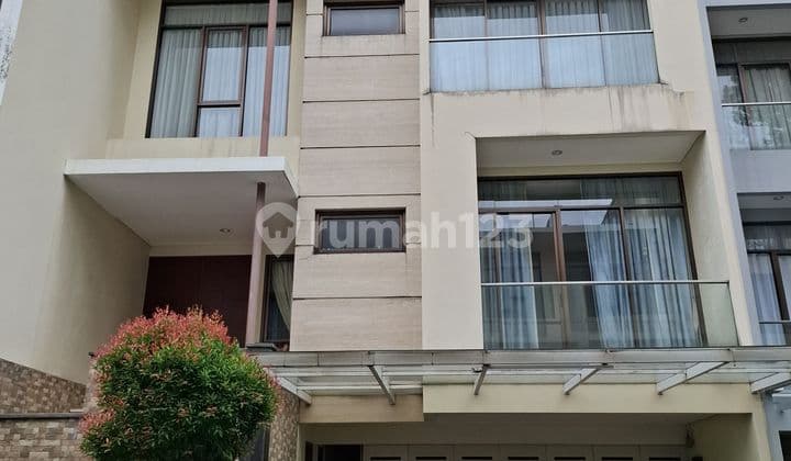 Rumah Bagus Siap Huni di Lebak Bulus Jakarta Selatan