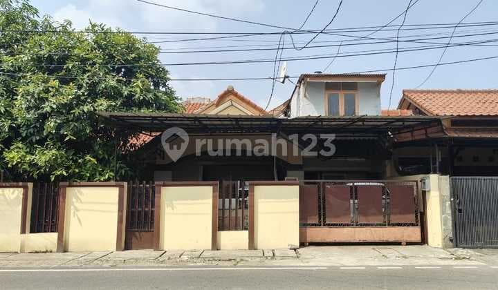 Dijual Rumah di Jalan Kejaksaan Raya, Pondok Bambu Jakarta