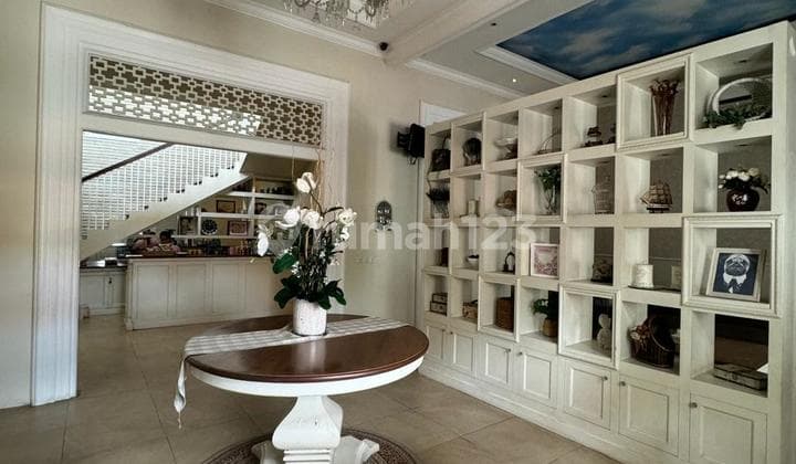 Disewakan/Dijual Rumah Komersial di Jalan Prapanca Surabaya