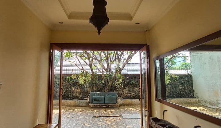Rumah 2 Lantai di Kemang Utara, Jakarta Selatan