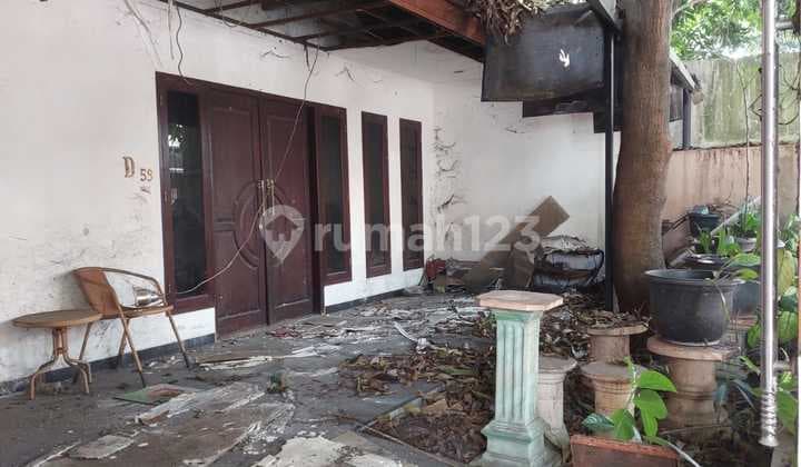 Rumah di Anggrek Loka, Tangerang Selatan